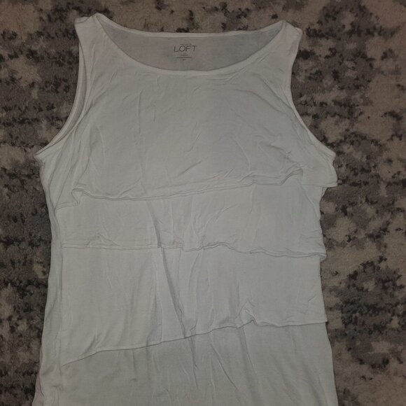 LOFT Tops - Ann Taylor Loft Petite White Blouse || Med